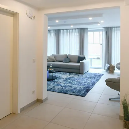 아파트 Haus Christa 2 *