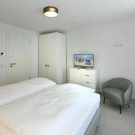 Haus Christa 2 * 방어로게