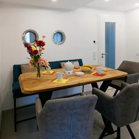 Haus Christa 2 아파트